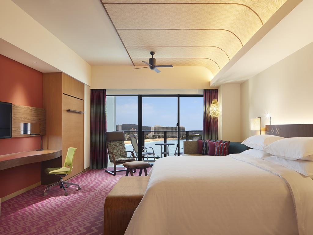 Sheraton Okinawa Sunmarina Resort Onna Ngoại thất bức ảnh