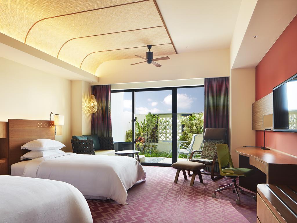 Sheraton Okinawa Sunmarina Resort Onna Ngoại thất bức ảnh