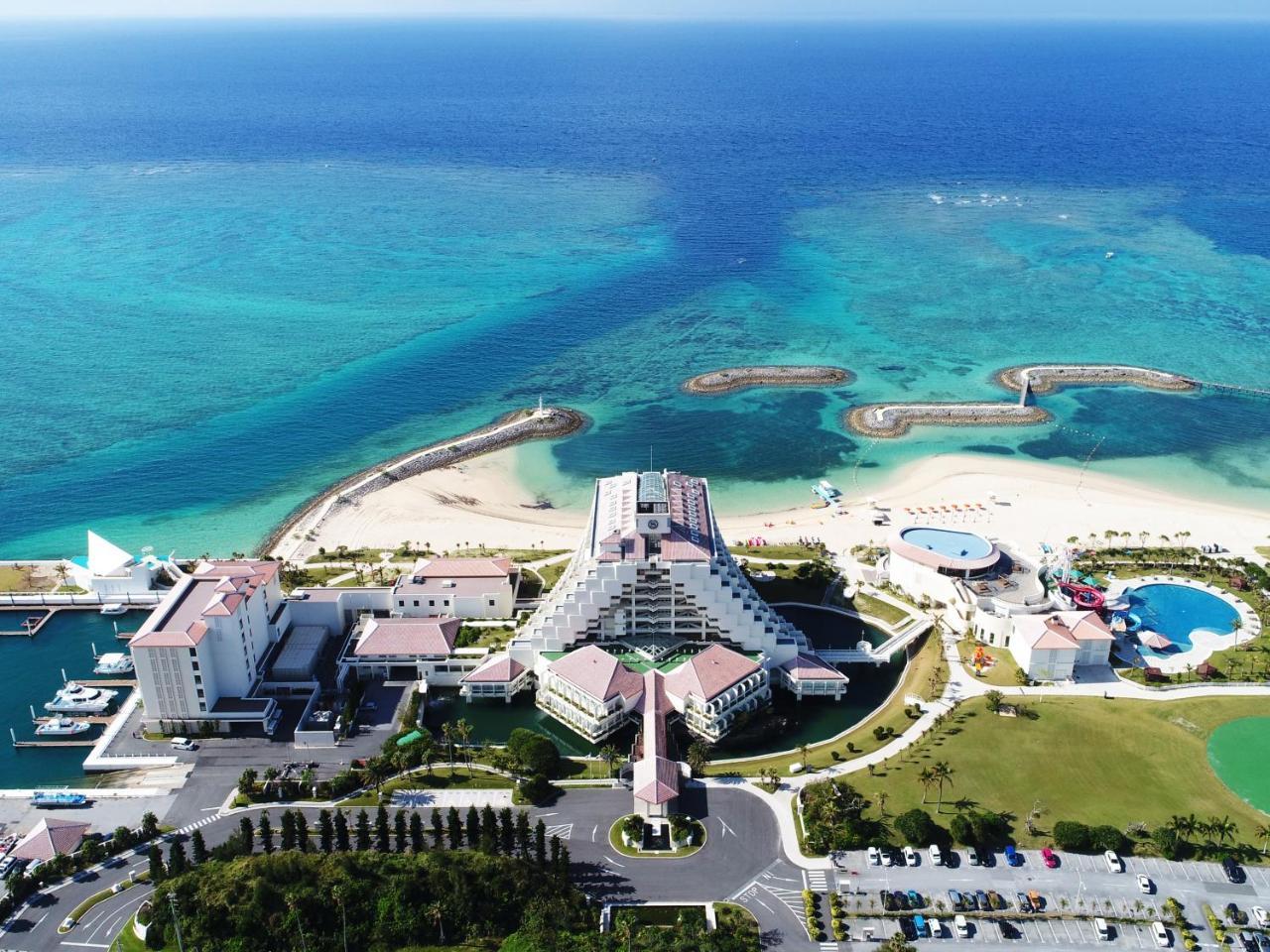 Sheraton Okinawa Sunmarina Resort Onna Ngoại thất bức ảnh