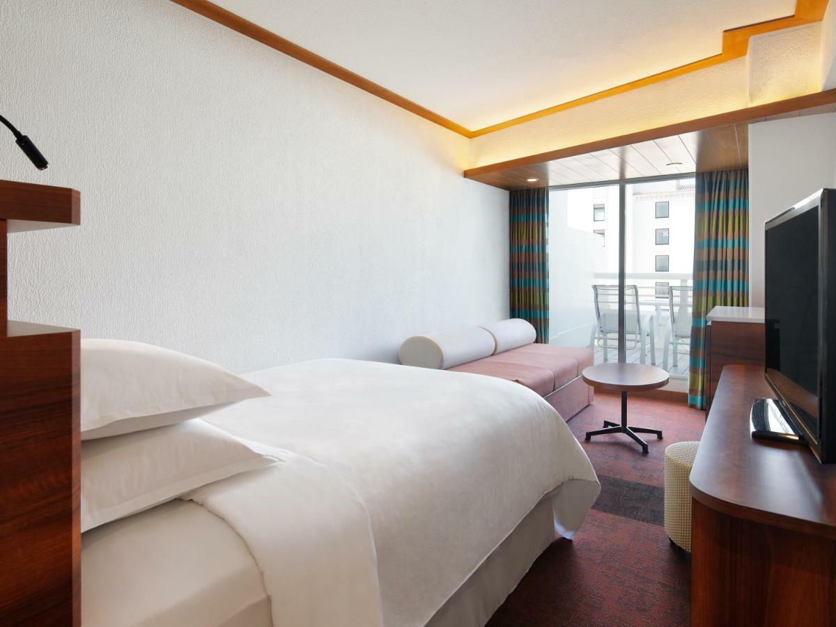 Sheraton Okinawa Sunmarina Resort Onna Ngoại thất bức ảnh