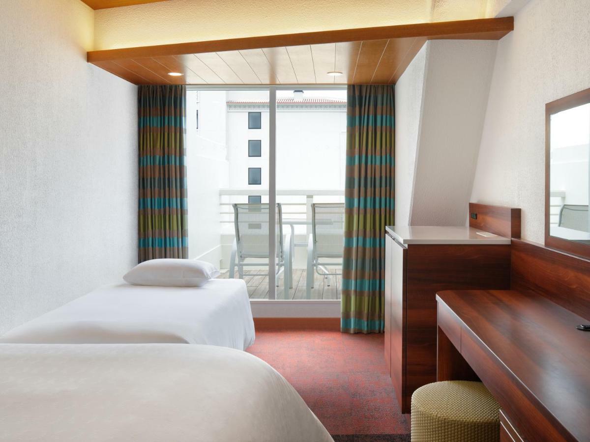 Sheraton Okinawa Sunmarina Resort Onna Ngoại thất bức ảnh