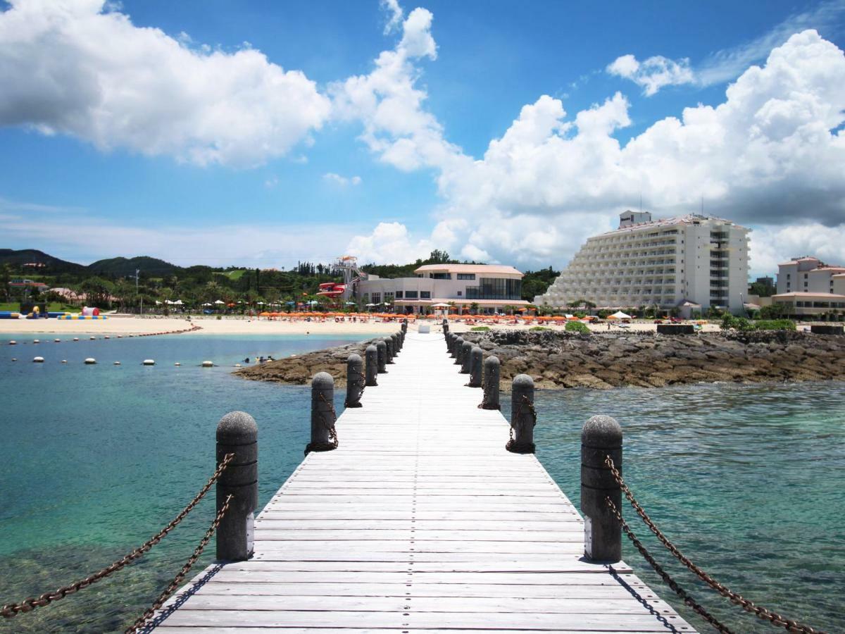 Sheraton Okinawa Sunmarina Resort Onna Ngoại thất bức ảnh