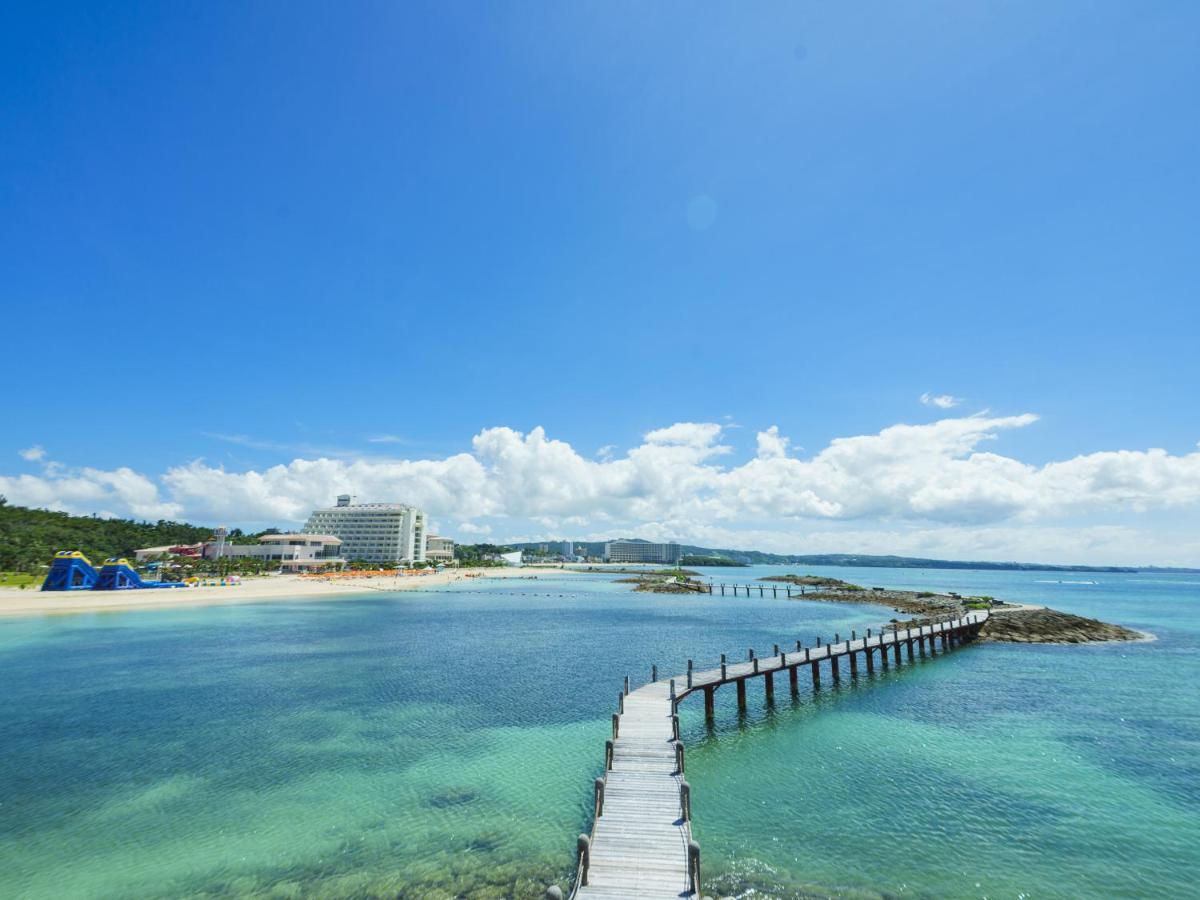 Sheraton Okinawa Sunmarina Resort Onna Ngoại thất bức ảnh