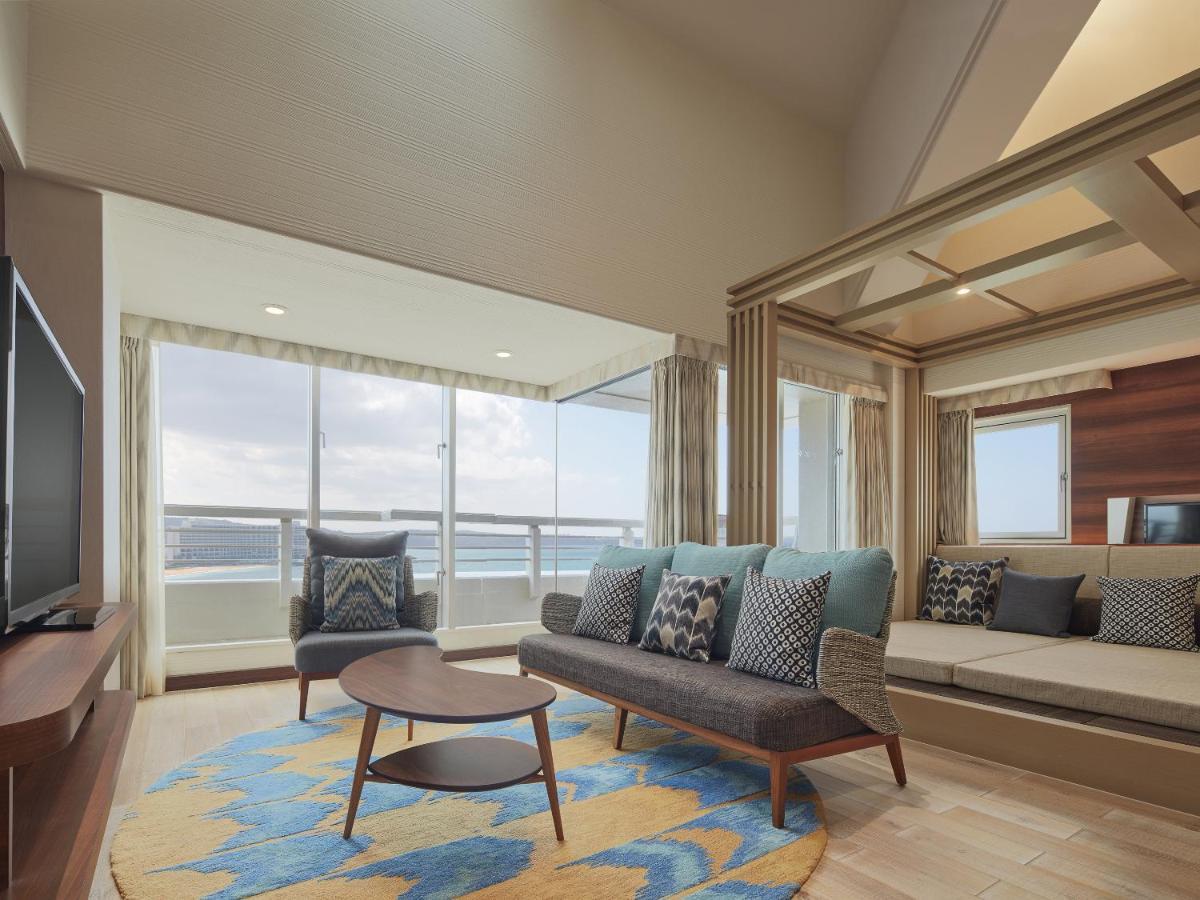 Sheraton Okinawa Sunmarina Resort Onna Ngoại thất bức ảnh