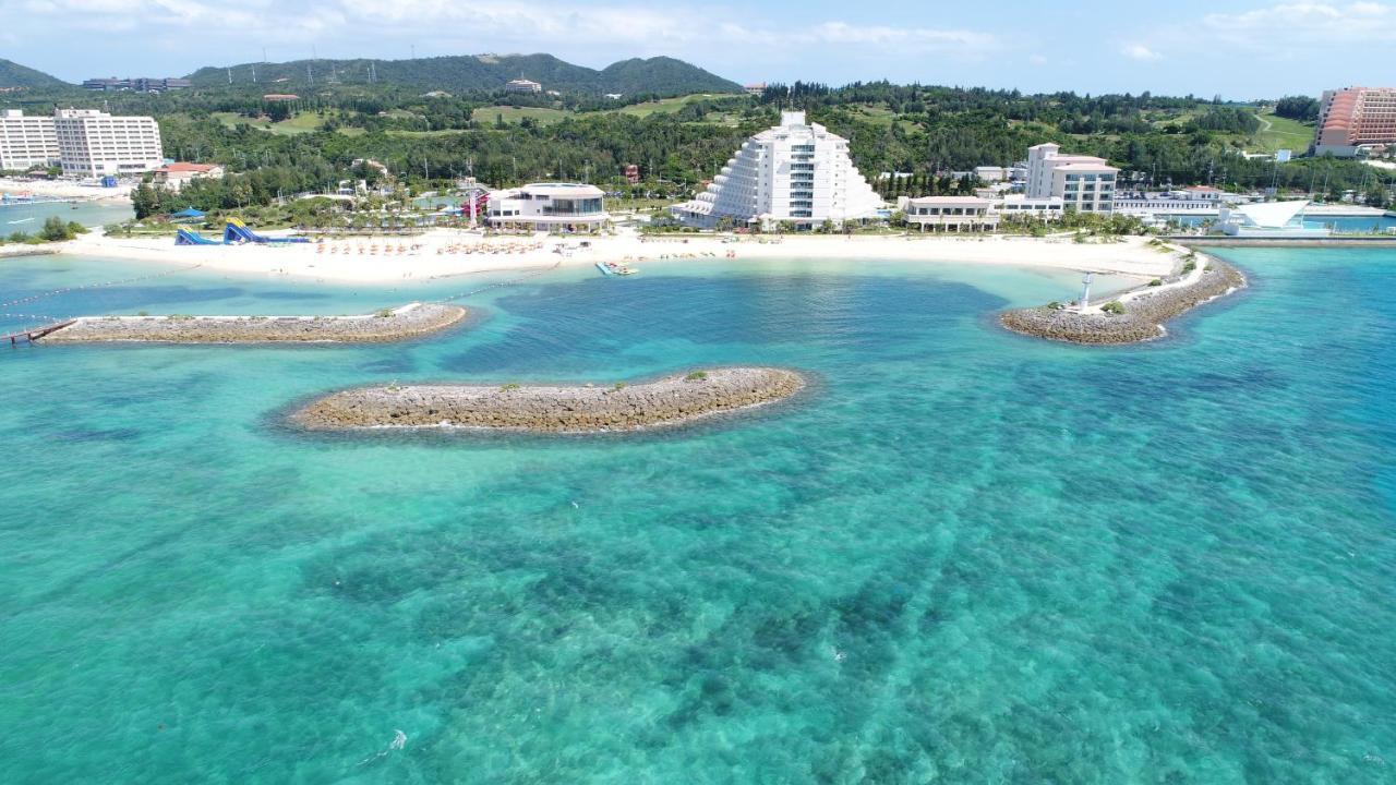Sheraton Okinawa Sunmarina Resort Onna Ngoại thất bức ảnh