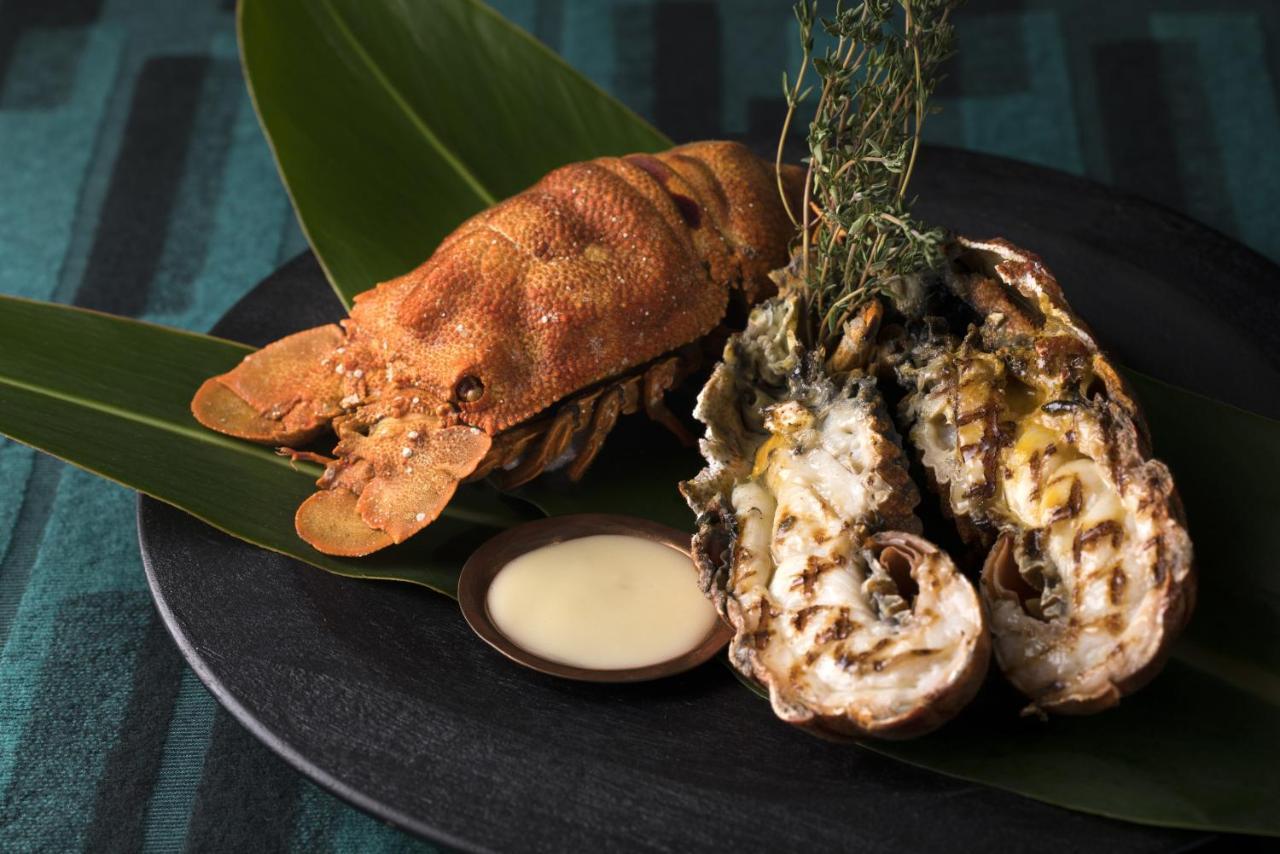 Sheraton Okinawa Sunmarina Resort Onna Ngoại thất bức ảnh