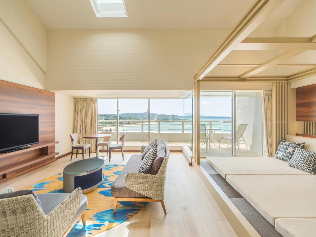 Sheraton Okinawa Sunmarina Resort Onna Phòng bức ảnh